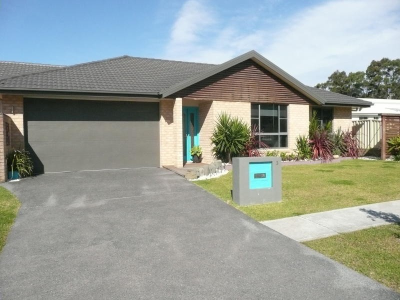 3 Hartlyn Drive, Wallabi Point NSW 2430