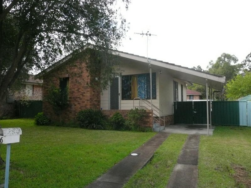 6 Barton Street, Taree NSW 2430