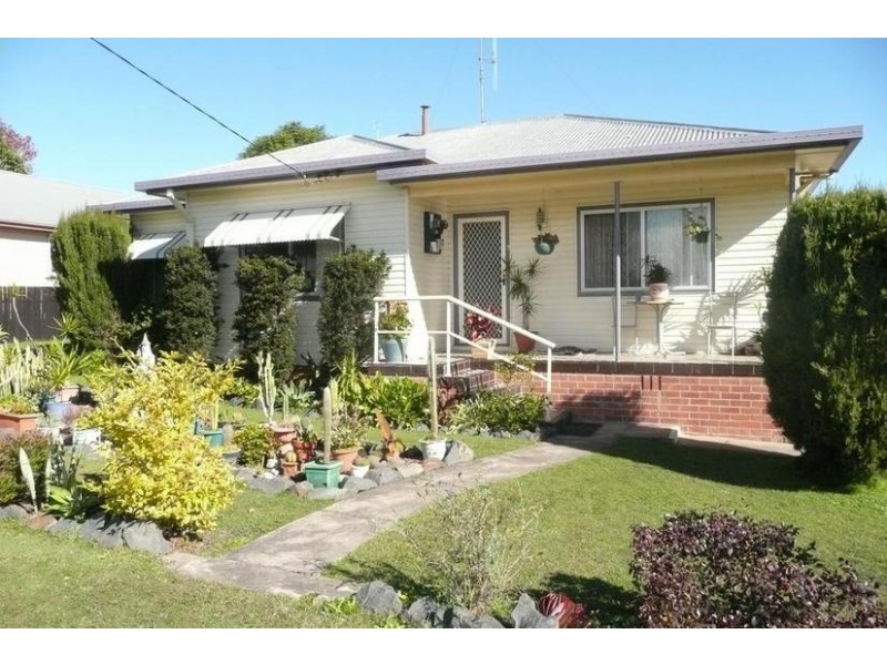 2 Allen Street, Taree NSW 2430