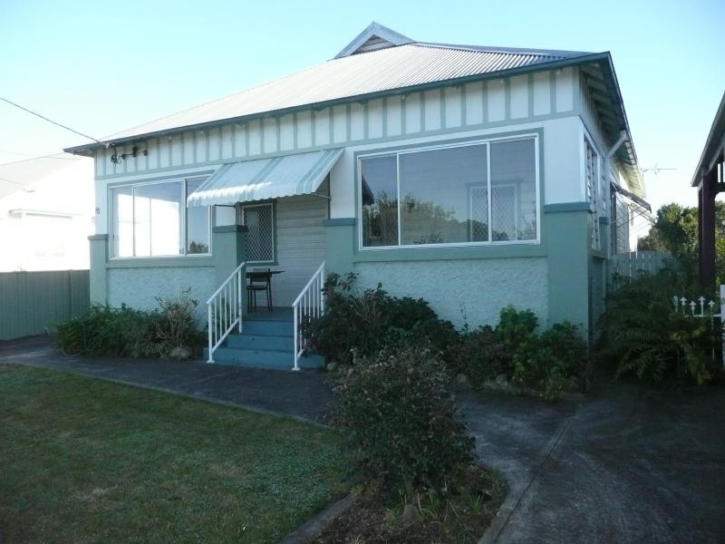 82 River Street, Taree NSW 2430