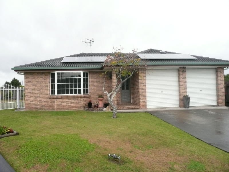 10 Samantha Close, Taree NSW 2430