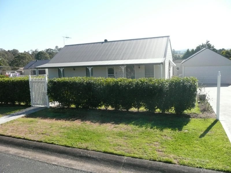 10 Waterman Close, Tinonee NSW 2430