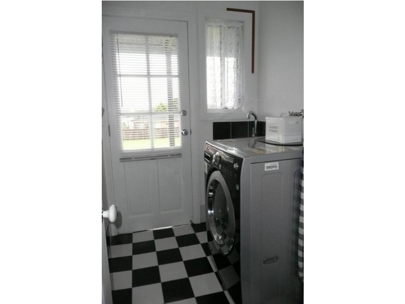 10 Waterman Close, Tinonee NSW 2430