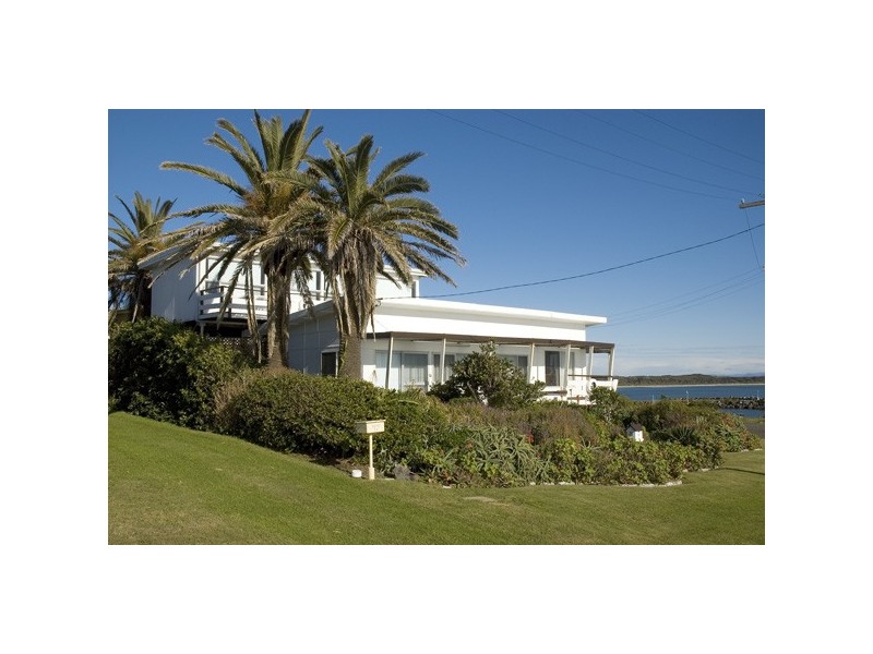 21 Pacific Drive, Crowdy Head NSW 2427