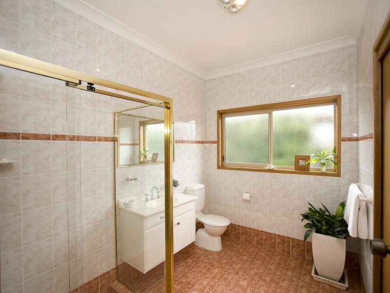 3 Kamala Close, Old Bar NSW 2430