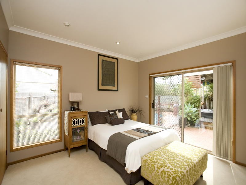 3 Kamala Close, Old Bar NSW 2430