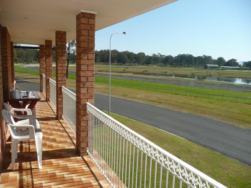 37 Lawson Crescent, Taree NSW 2430