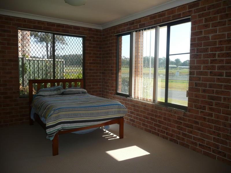 37 Lawson Crescent, Taree NSW 2430