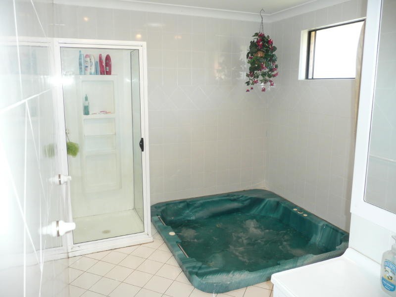 37 Lawson Crescent, Taree NSW 2430