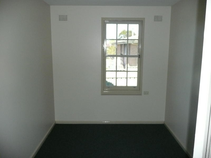 27 Valerie Street, Taree NSW 2430