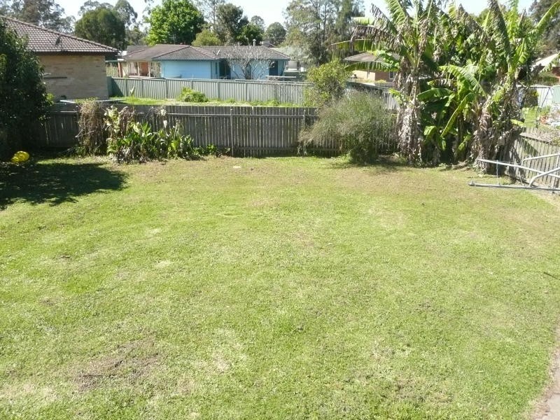 27 Valerie Street, Taree NSW 2430