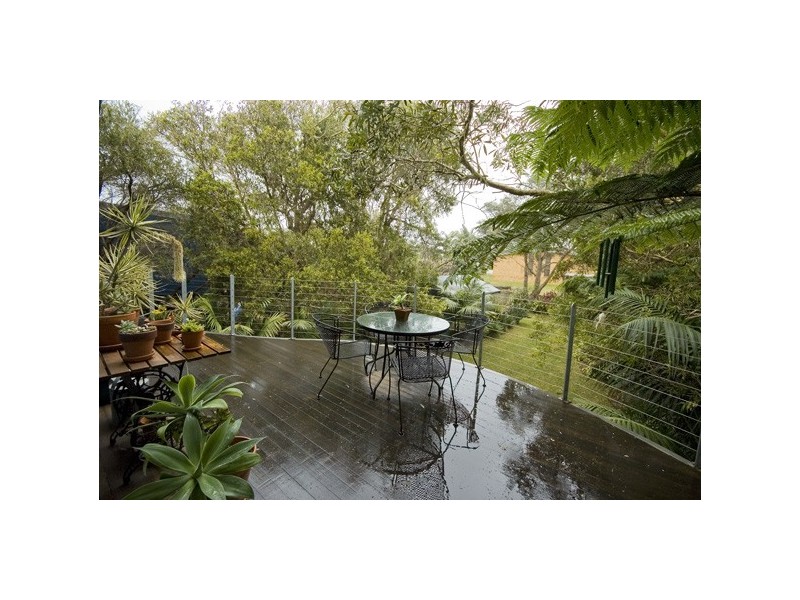 9 Pacific Parade, Old Bar NSW 2430