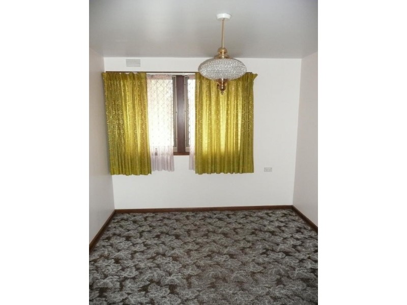 24 Valerie Street, Taree NSW 2430