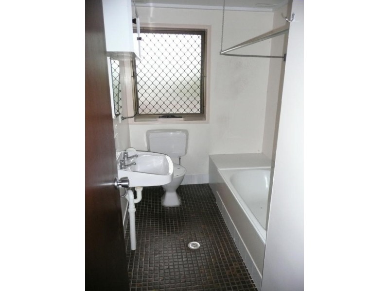 24 Valerie Street, Taree NSW 2430