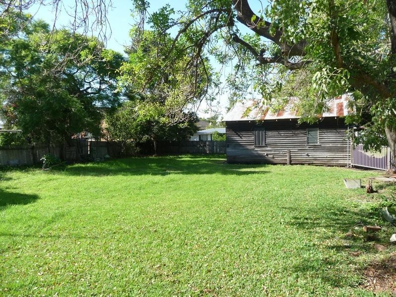 8 Richardson Street, Taree NSW 2430