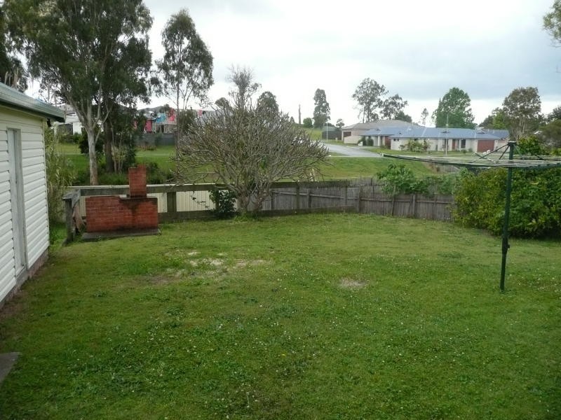 1 Donald Avenue, Taree NSW 2430