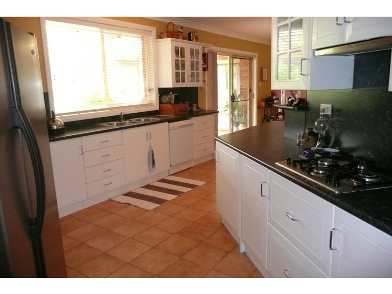 16 South Heron Road, Old Bar NSW 2430