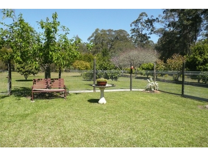 16 South Heron Rd, Old Bar NSW 2430