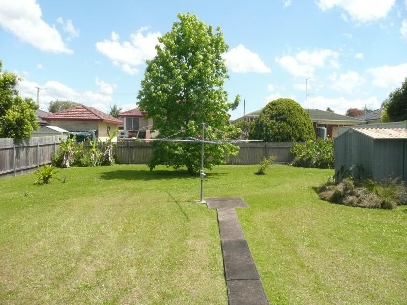 10 Latham Avenue, Taree NSW 2430