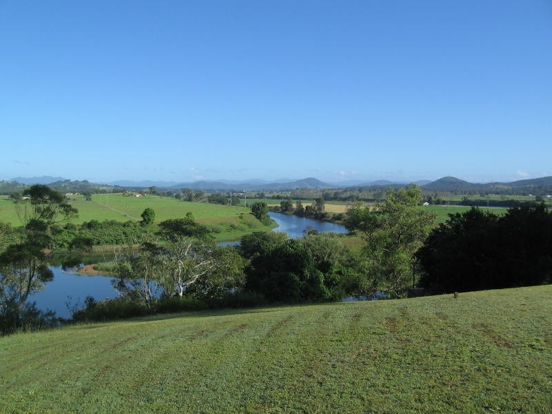 2 McLeod Close, Taree NSW 2430