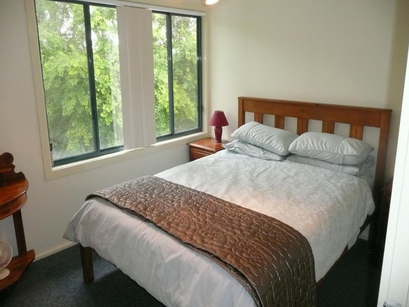 2 McLeod Close, Taree NSW 2430