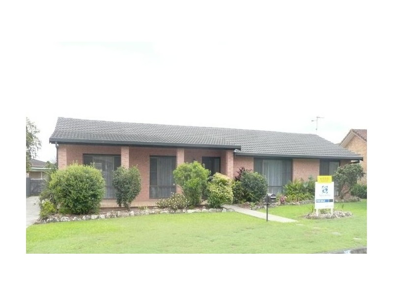 35 Dolphin Avenue, Taree NSW 2430