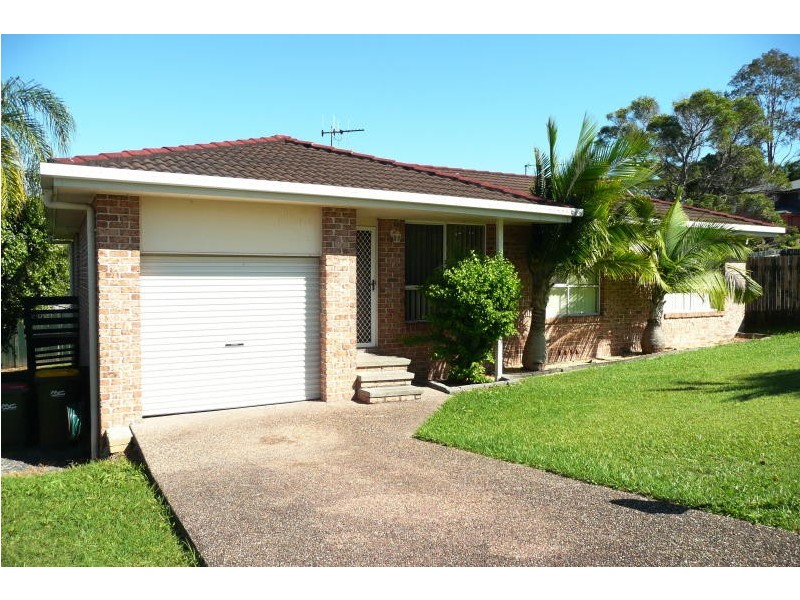 15a Killawarra Drive, Taree NSW 2430