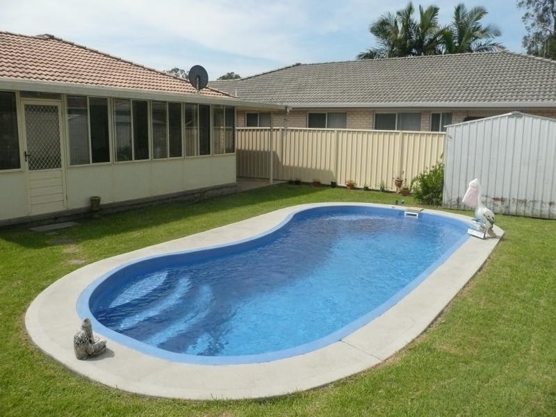 11a Hickory Crescent, Taree NSW 2430