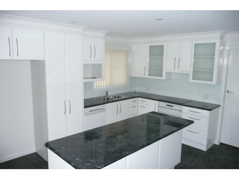 35 Dolphin Avenue, Taree NSW 2430