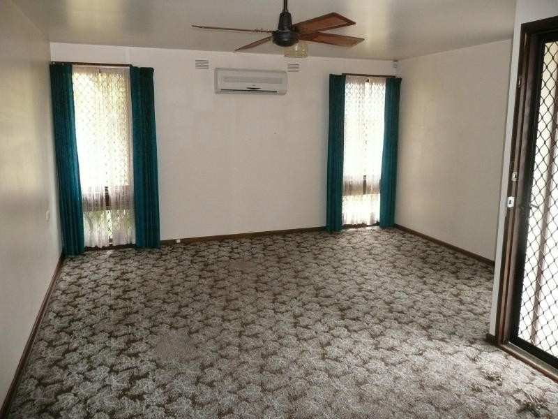 24 Valerie Street, Taree NSW 2430