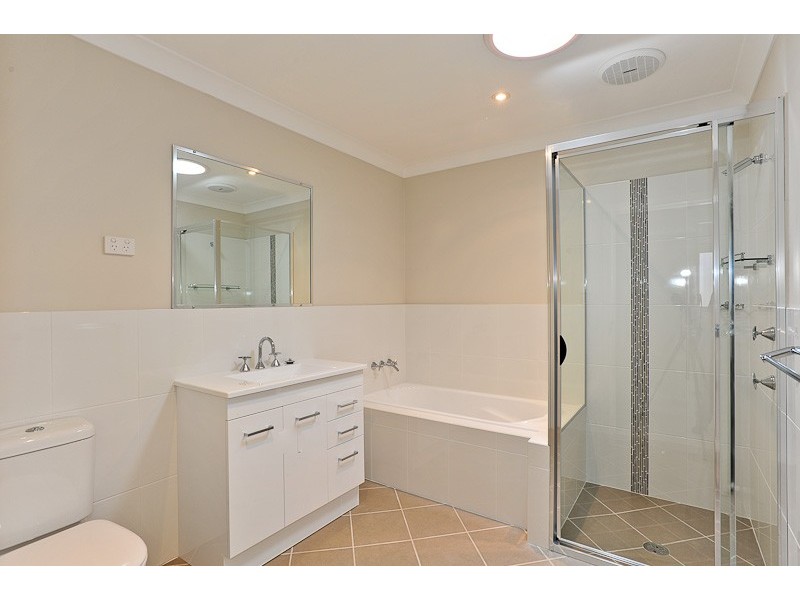 17 Edinburgh Drive, Taree NSW 2430