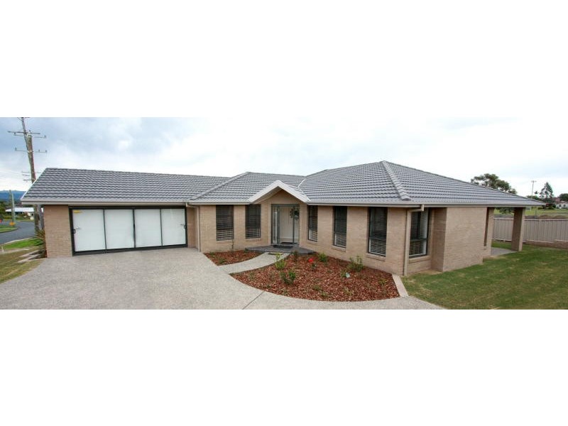 21 Edinburgh Drive, Taree NSW 2430
