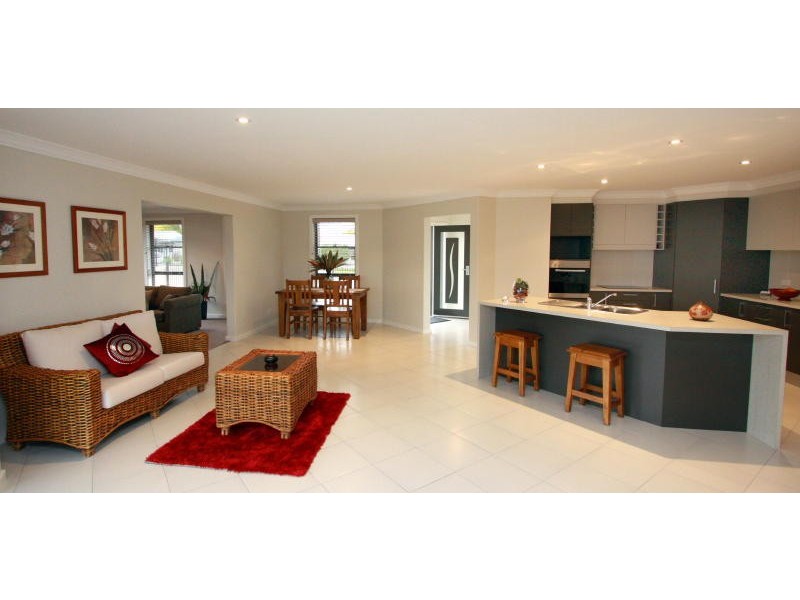 21 Edinburgh Drive, Taree NSW 2430