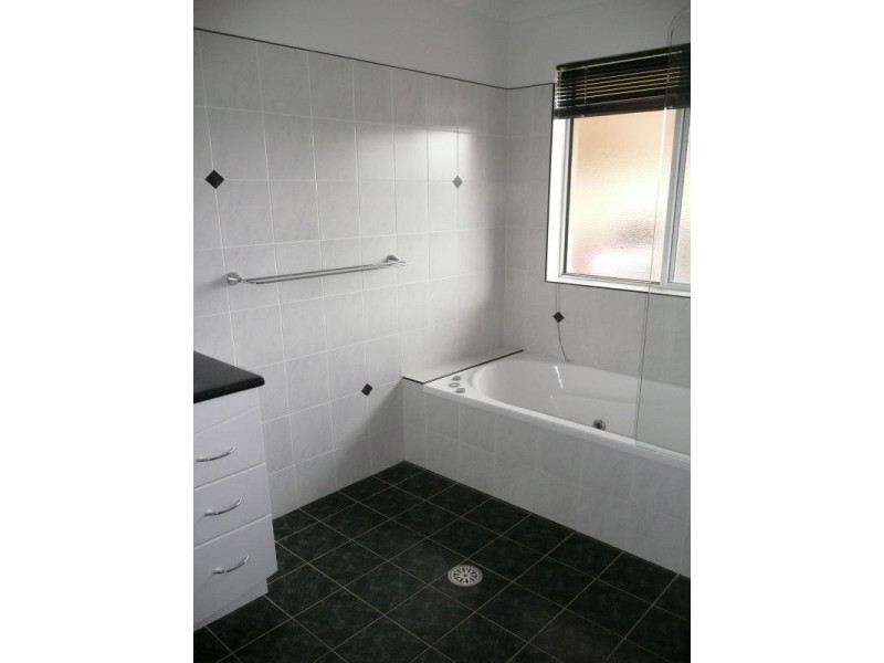 1 Dugdale Avenue, Taree NSW 2430