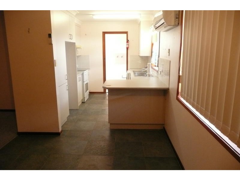 2/81 Pulteney Street, Taree NSW 2430