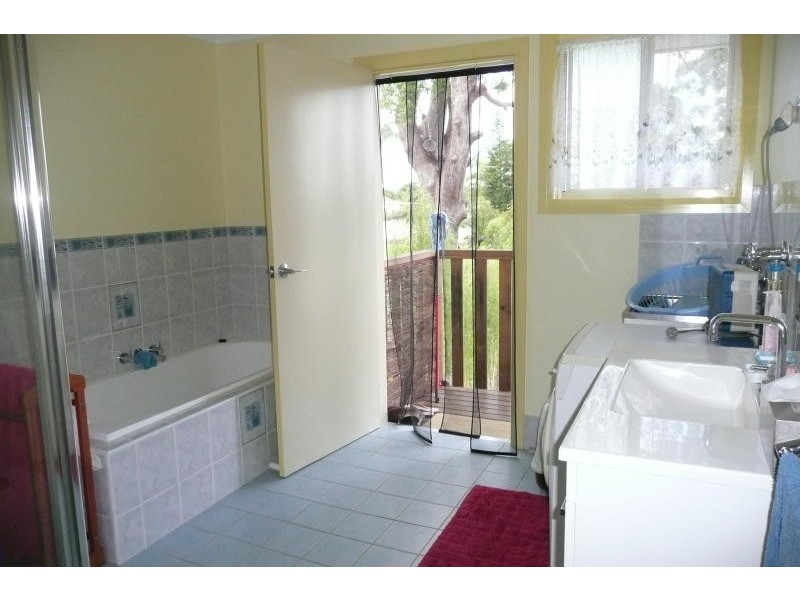 16 High Street, Coopernook NSW 2426