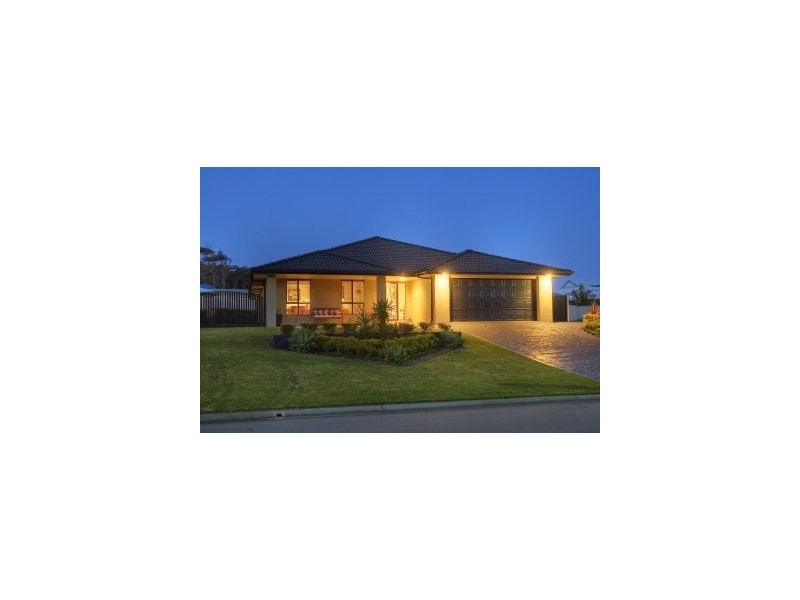 25 Shantull Drive, Wallabi Point NSW 2430