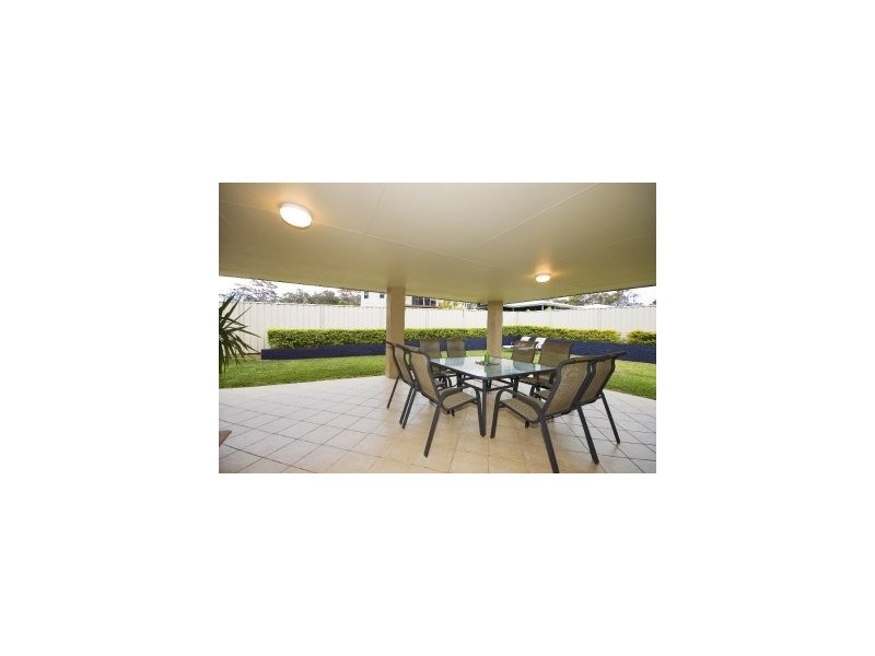 25 Shantull Drive, Wallabi Point NSW 2430