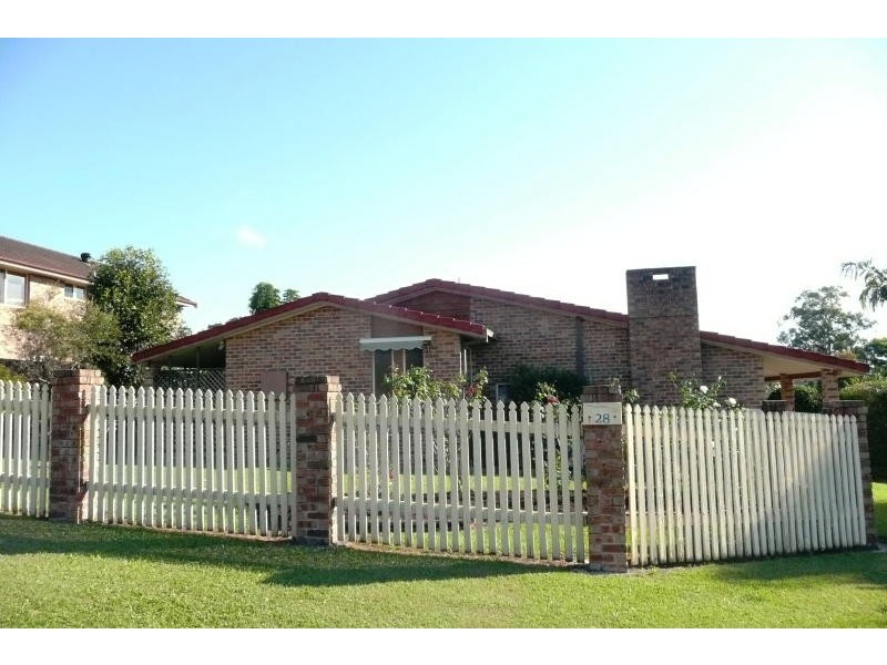 28 Amaroo Drive, Taree NSW 2430
