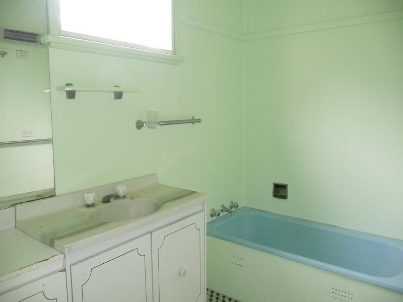 57 Bayview Crescent, Taree NSW 2430