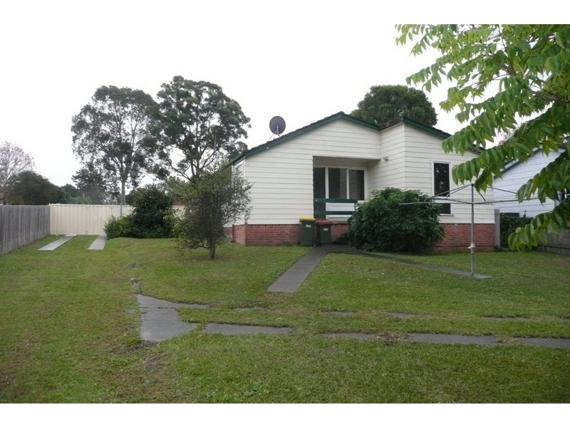 1 Pindari Crescent, Taree NSW 2430