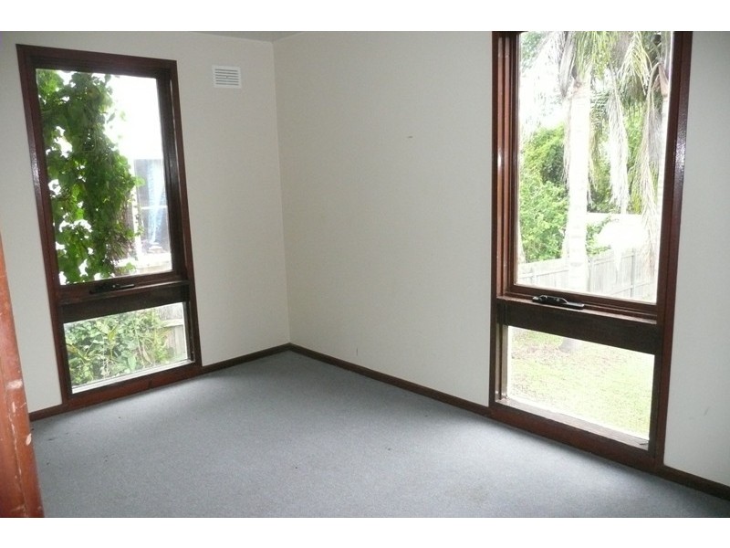 1 Pindari Crescent, Taree NSW 2430
