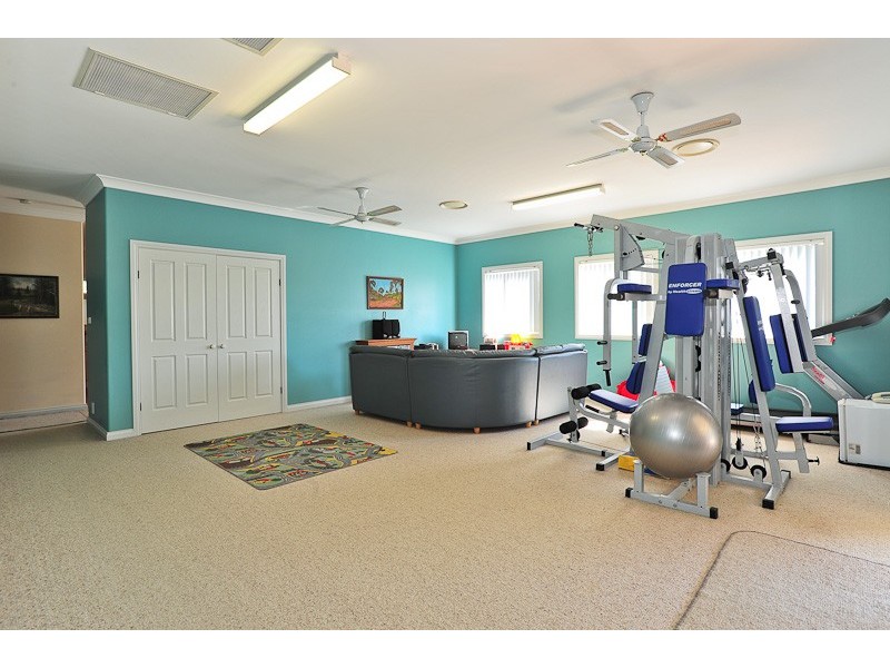 2A Plover Street, Taree NSW 2430