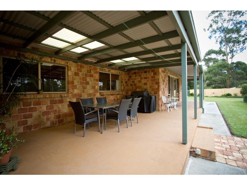 2 Mason Close, Taree NSW 2430