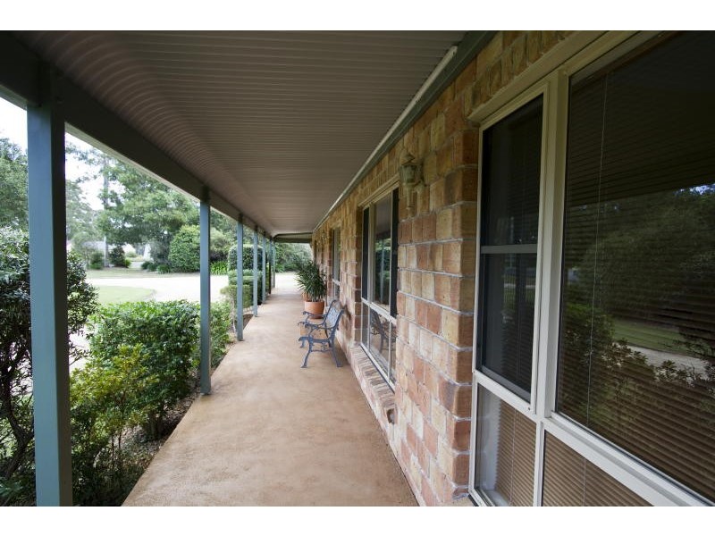 2 Mason Cl, Taree NSW 2430
