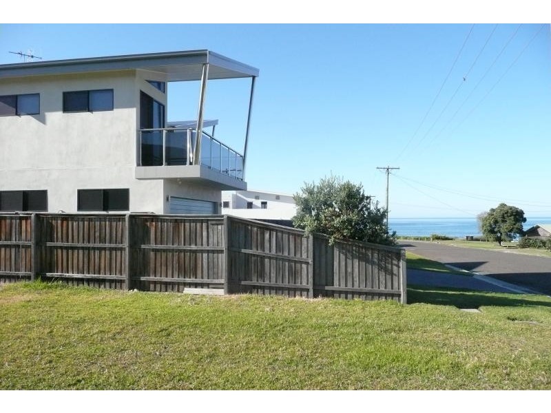 8 Ocean Drive, Wallabi Point NSW 2430
