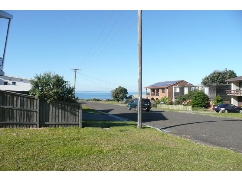 8 Ocean Drive, Wallabi Point NSW 2430