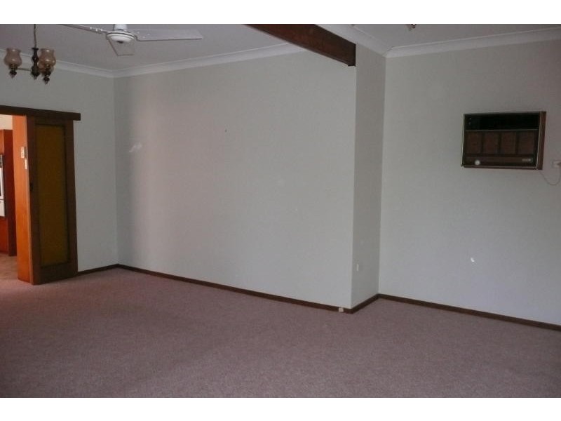 35 Oxley Street, Taree NSW 2430
