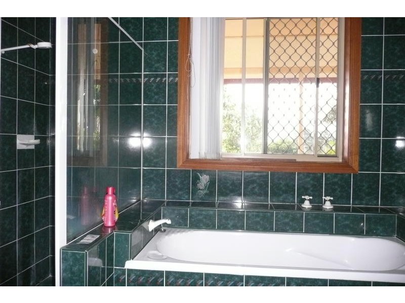 10 Alonbar Street, Taree NSW 2430