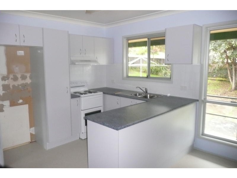 8 Hughes Street, Taree NSW 2430